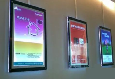 康定什么是超薄灯箱?